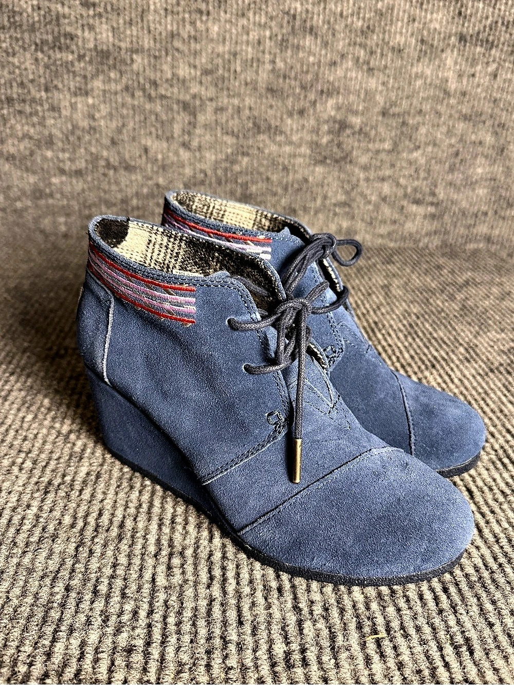 TOMS Desert Wedge Bootie Blue Wedge Booties US 6.5 EUC